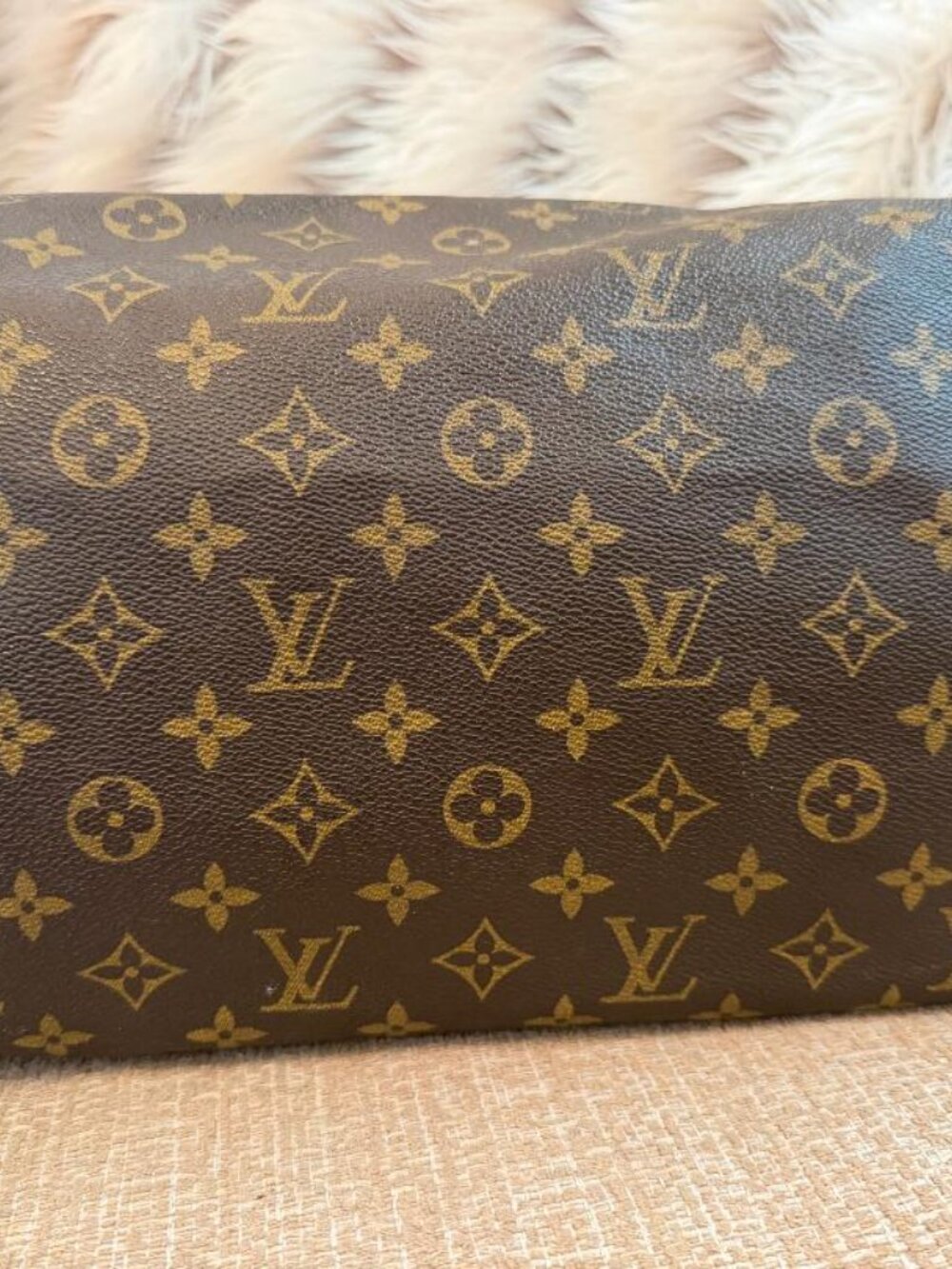 Louis Vuitton Speedy 35 Lock and Key - Picture 9 of 11